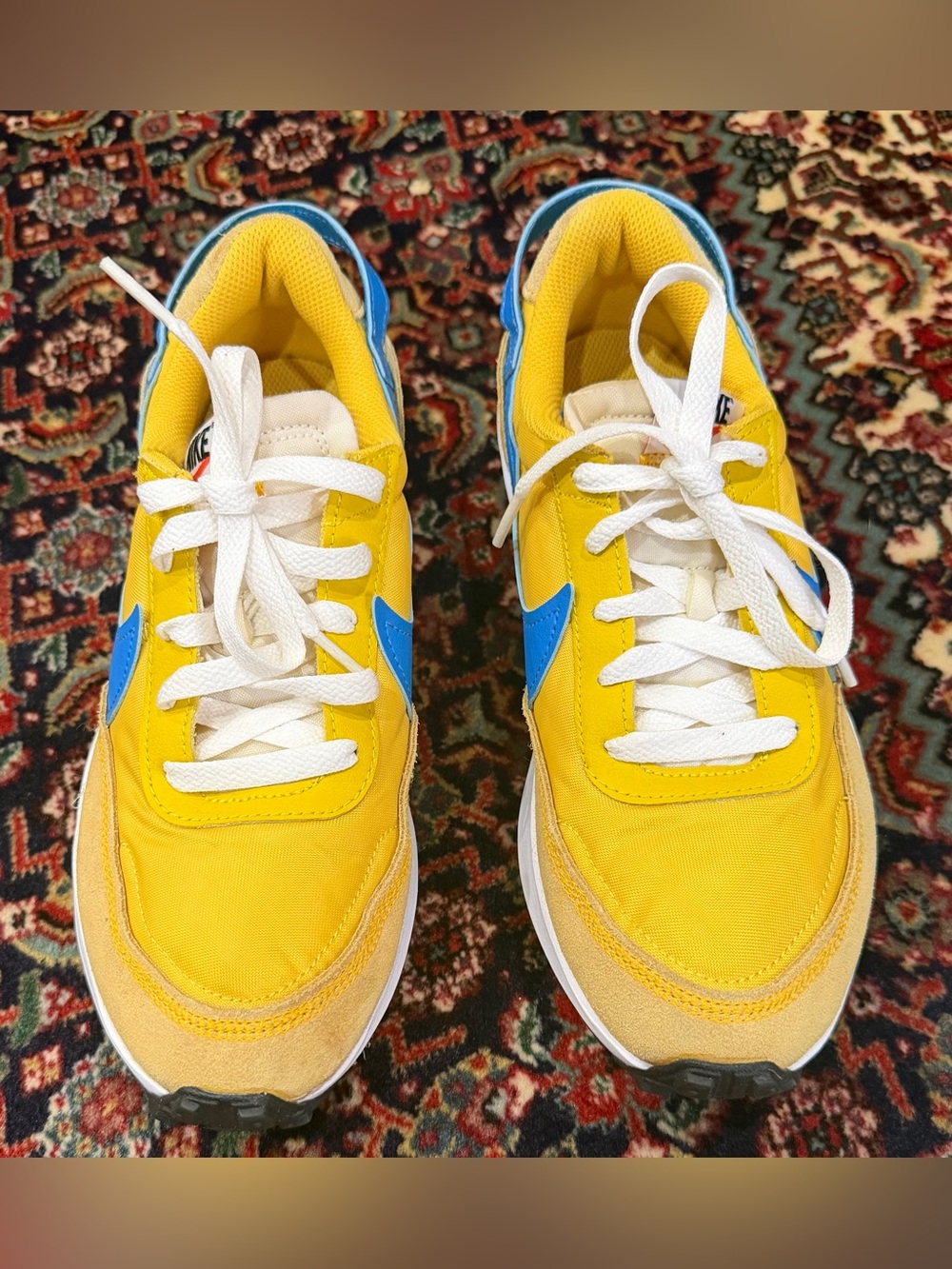 NIKE WOMENS WAFFLE DEBUT SNEAKERS IN VIVID SULFUR LIGHT PHOTO BLUE SIZE 7,5